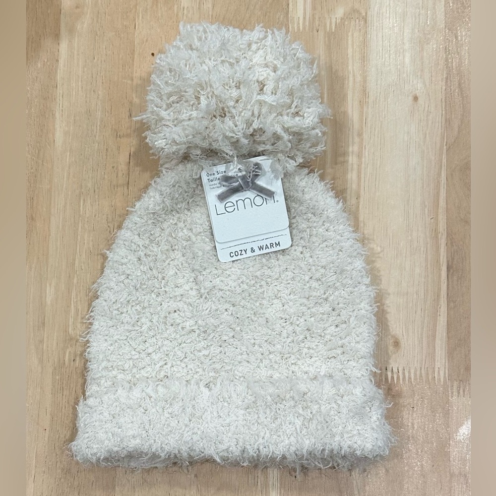 Winter hat with Pom - cream color (small size / kids)